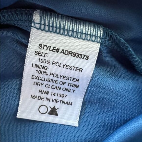 ASTR the Label Blue and Pink Geometric Handkerchief Midi Dress Womens size Small - Picture 8 of 10